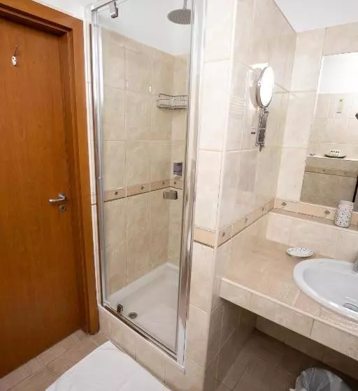 Suite, Dóm