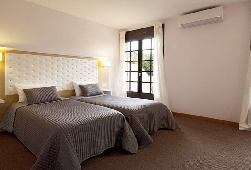 Номер Стандарт с Террасой, Hôtel Côté Ventoux