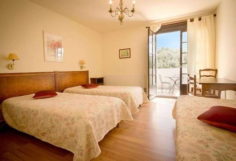 Четырехместный Номер Стандарт, Hôtel Côté Ventoux