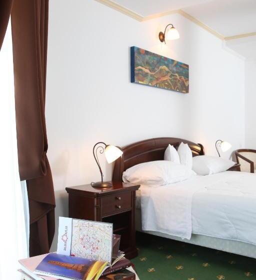 标准间, La Maison De Caroline