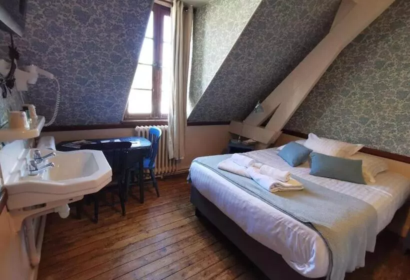 バス共有のスタンダードルーム, La Residence Manoir De La Salamandre