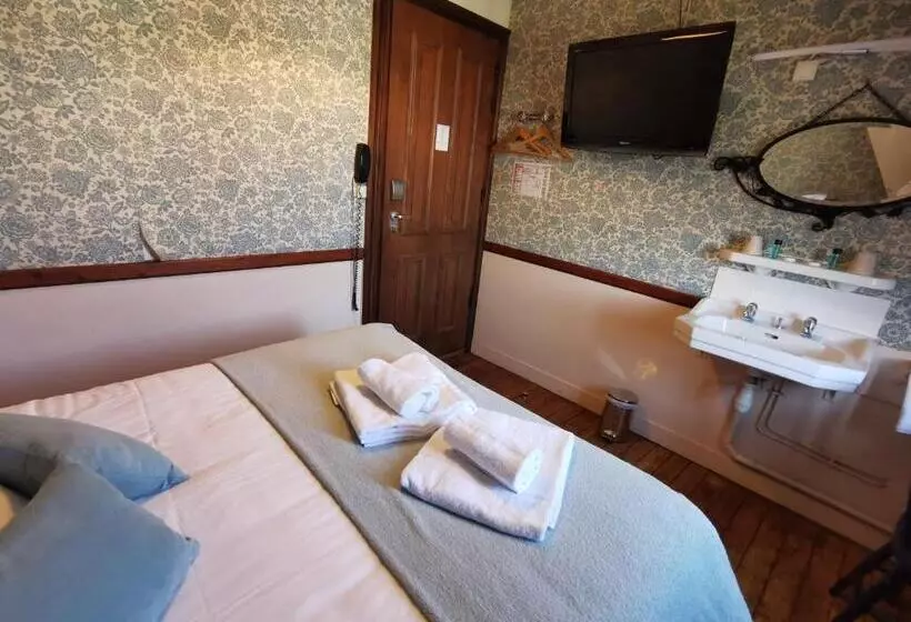 バス共有のスタンダードルーム, La Residence Manoir De La Salamandre