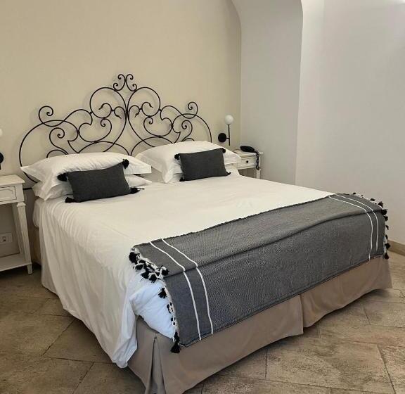 اتاق استاندارد با تراس, Orsa Maggiore