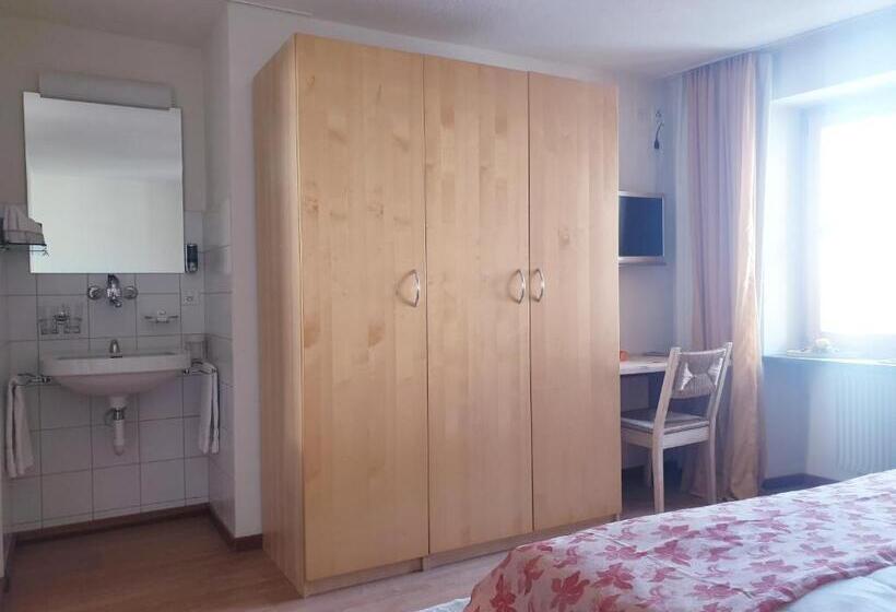 Номер Комфорт, Palazzo Mysanus Samedan