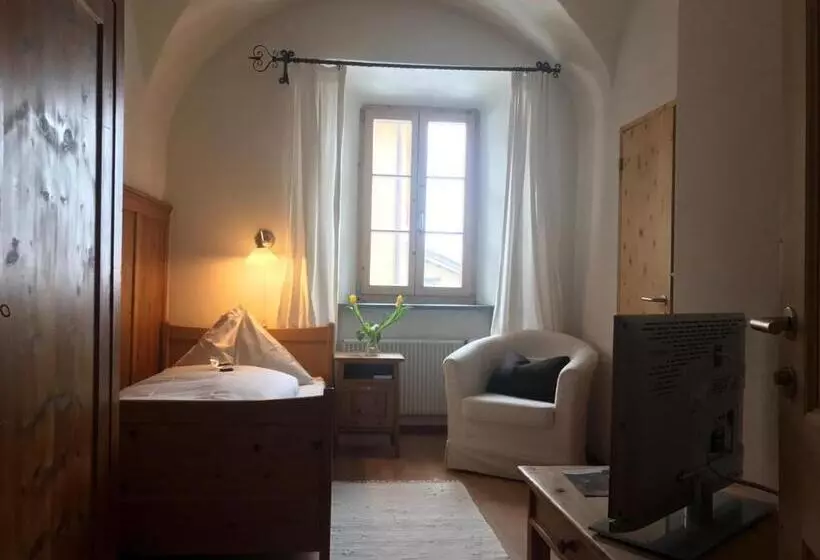 スタンダードシングルルーム, Palazzo Mysanus Samedan