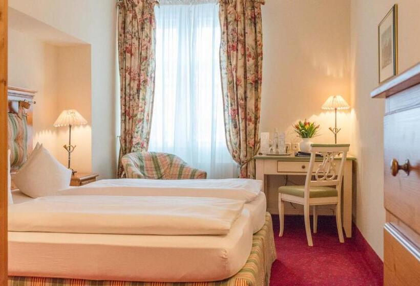 חדר סטנדרט, Post Murnau