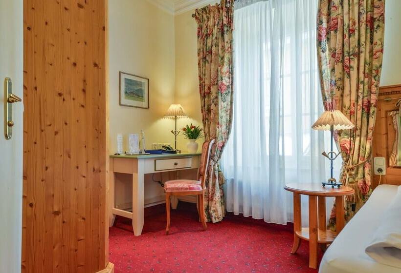 חדר קומפורט יחיד, Post Murnau