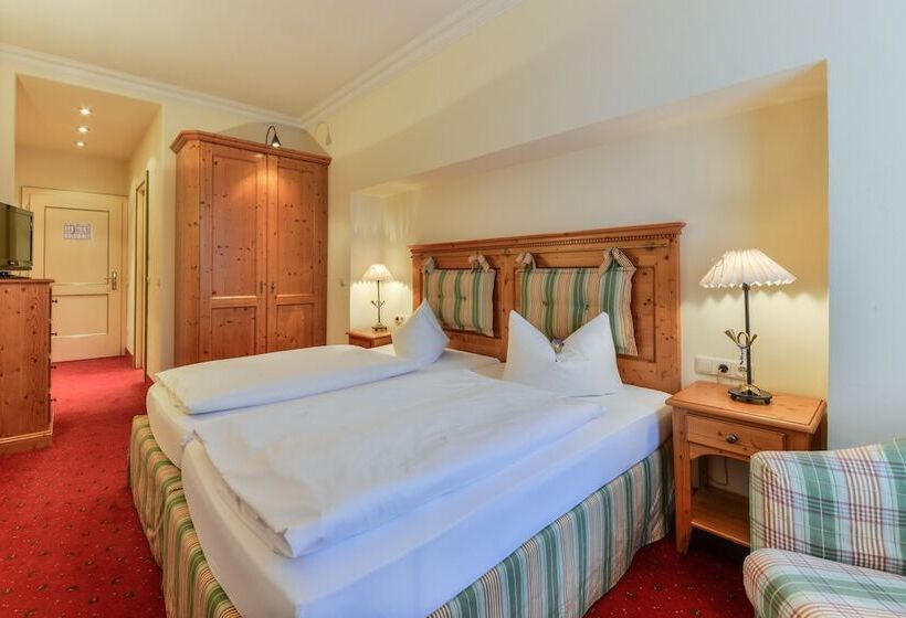 חדר קומפורט, Post Murnau