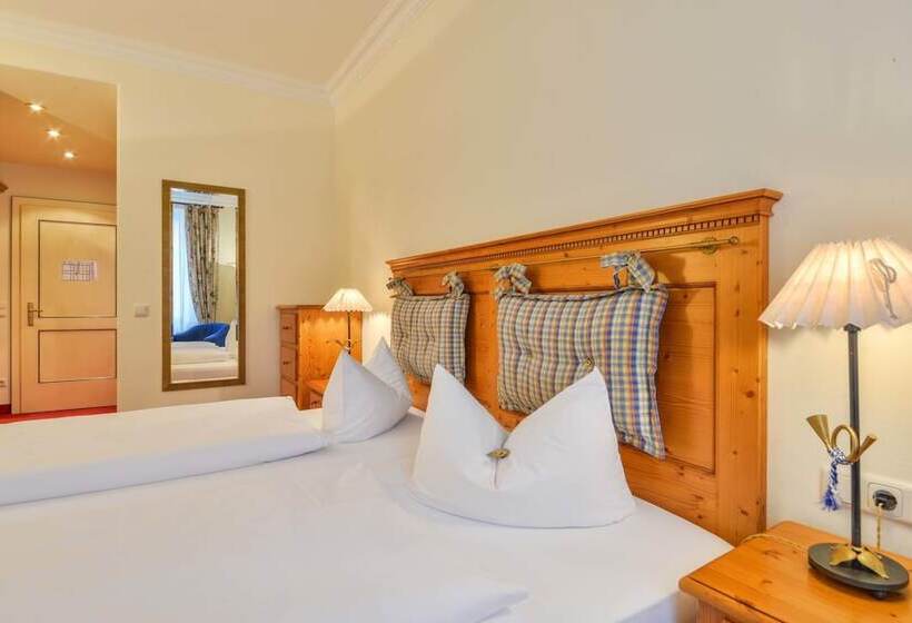 חדר קומפורט, Post Murnau