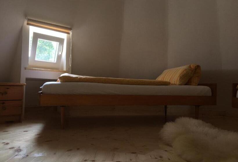 Standard Tent, Resort Stein