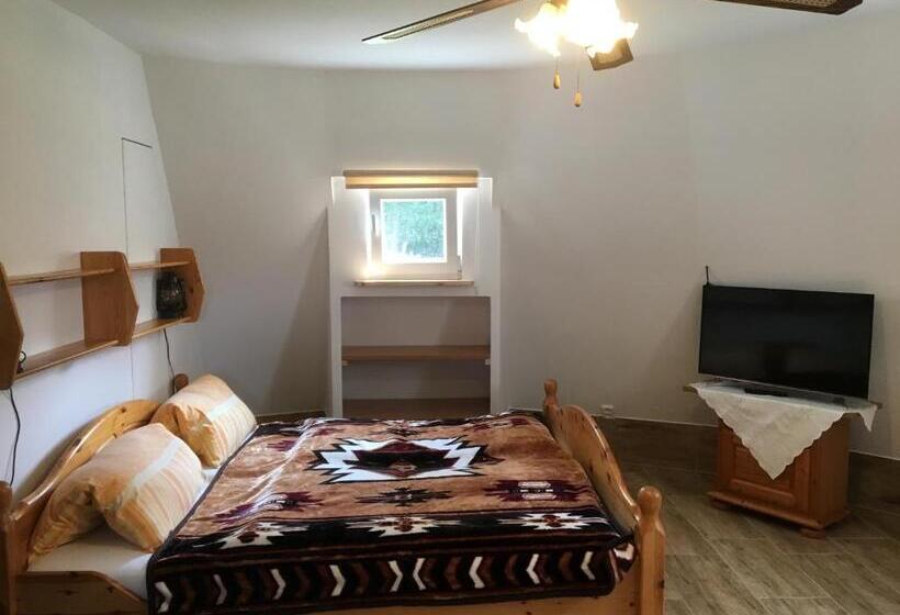 Standard Tent, Resort Stein