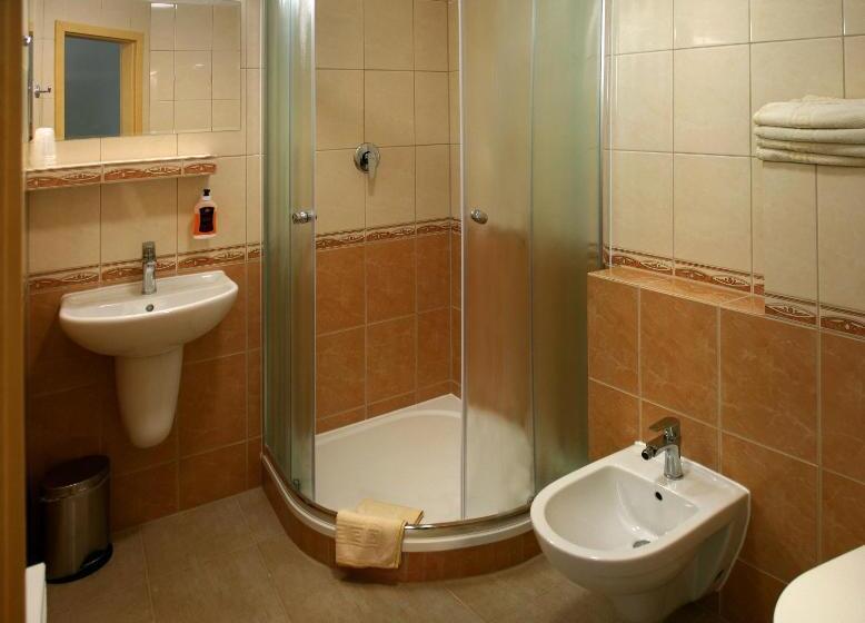 四人高级间, Resort Stein