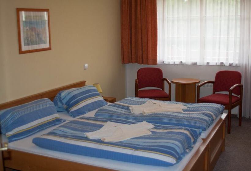 标准间, Resort Stein