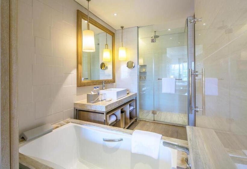 Люкс Повышенной Комфортности, Sheraton Sanya Haitang Bay Resort