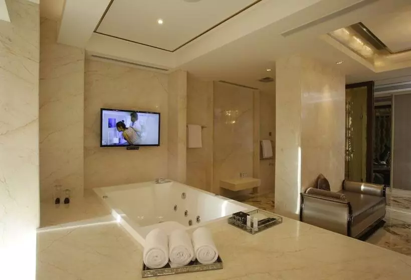 سوئیت پرزیدنت, The St. Regis Mumbai