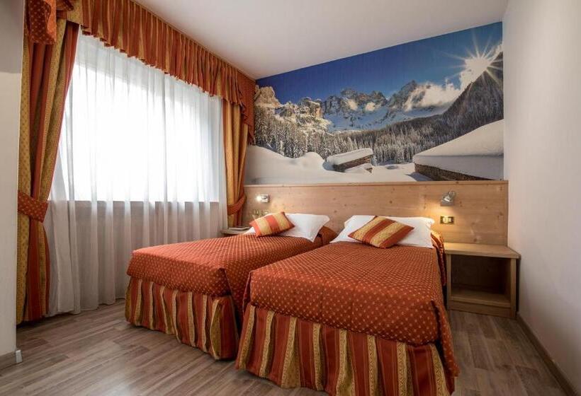 חדר סטנדרט, Touring