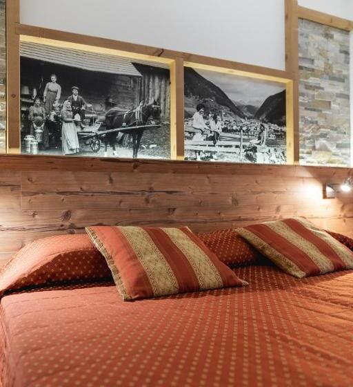 חדר סטנדרט לארבעה, Touring