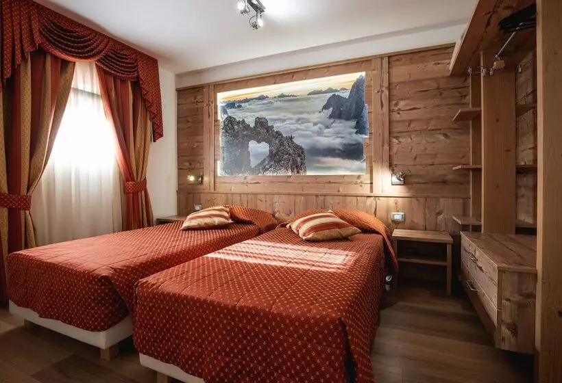 スタンダードトリプルルーム, Touring