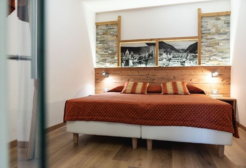 חדר סטנדרט, Touring