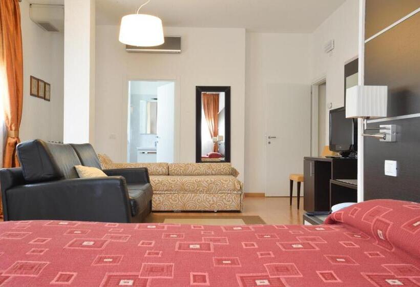 디럭스 4인 룸, Venezia