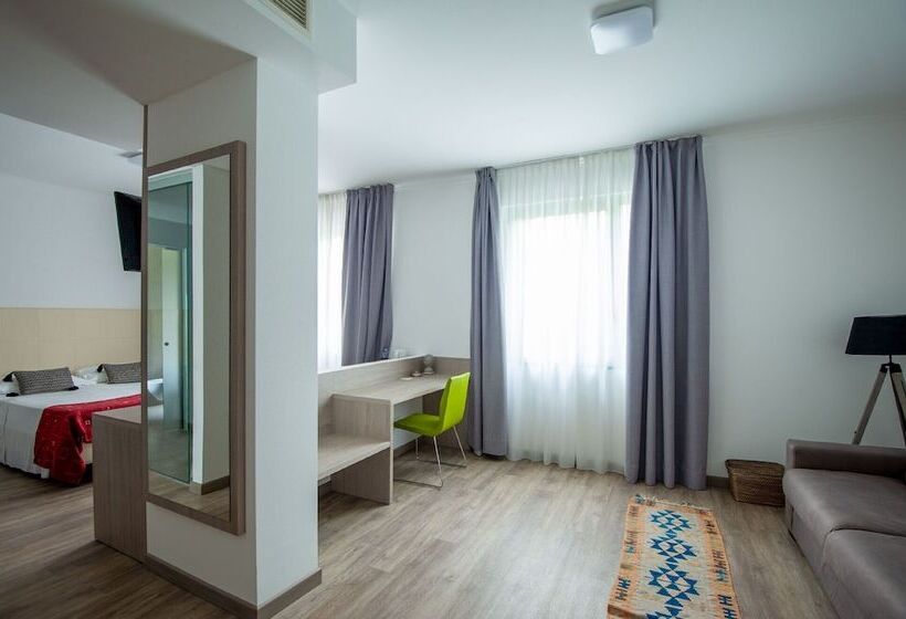 디럭스 4인 룸, Venezia