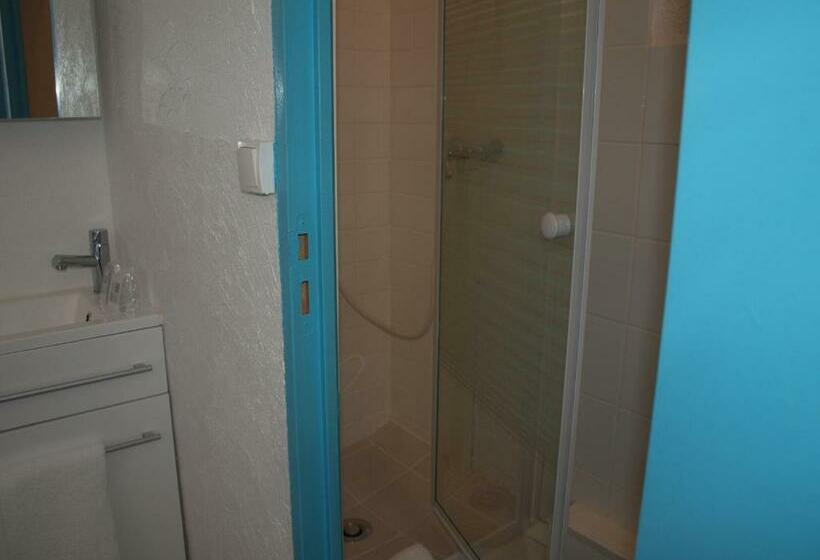 اتاق اکونومی, Hôtel Restaurant   Villa Les Sirènes