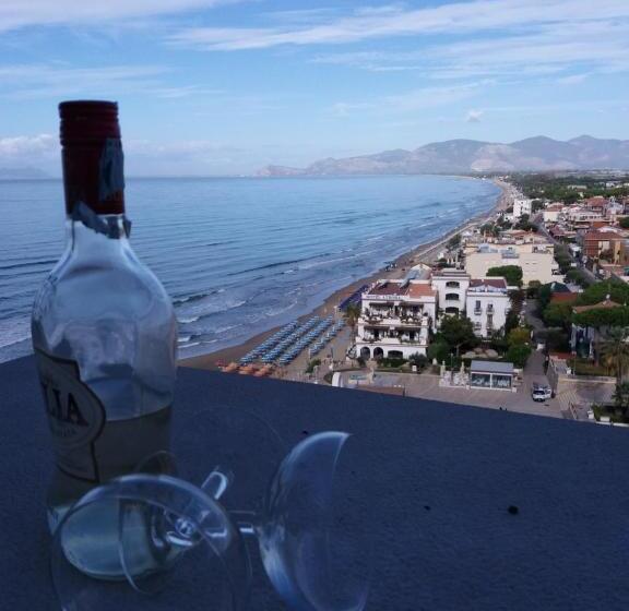 豪华两卧室公寓, Florenza Residence