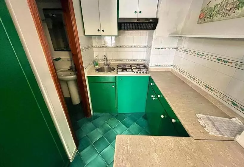 Economy Studio, Florenza Residence