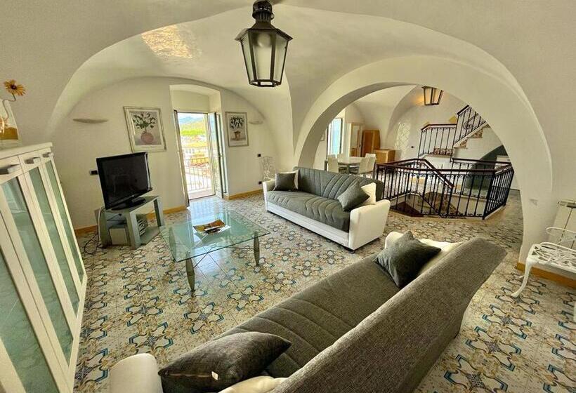 带2个卧室带海景的公寓, Florenza Residence