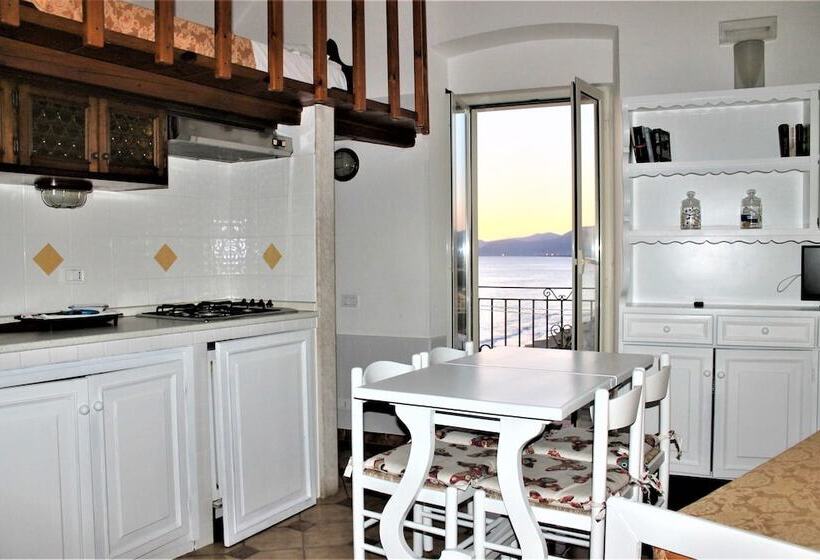 海景标准带阳台一室公寓, Florenza Residence