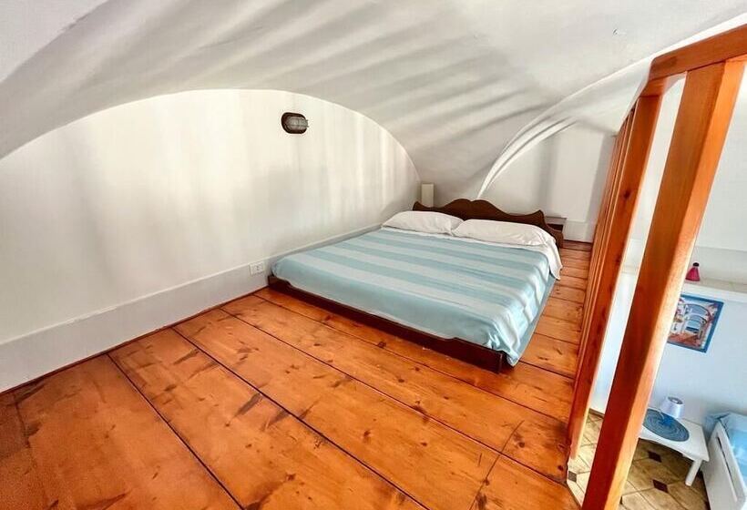 海景标准带阳台一室公寓, Florenza Residence