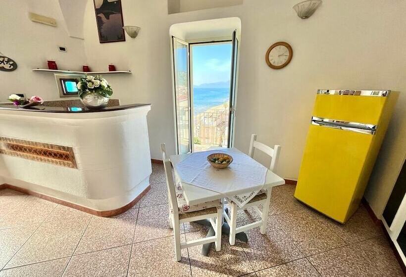 海景标准带阳台一室公寓, Florenza Residence