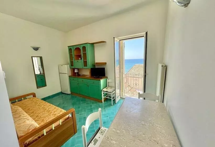 استودیوی استاندارد, Florenza Residence