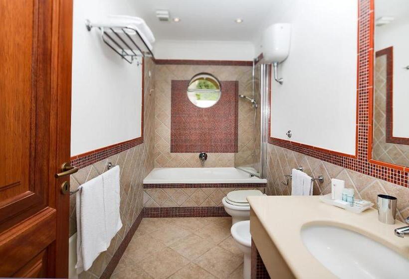 اتاق سوپریور با چشمانداز دریا, Villa Ceselle