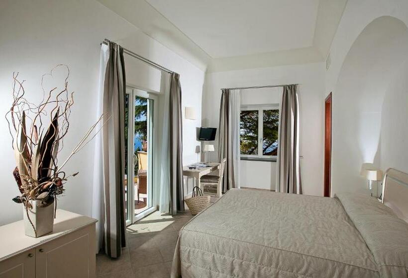 اتاق سوپریور با چشمانداز دریا, Villa Ceselle