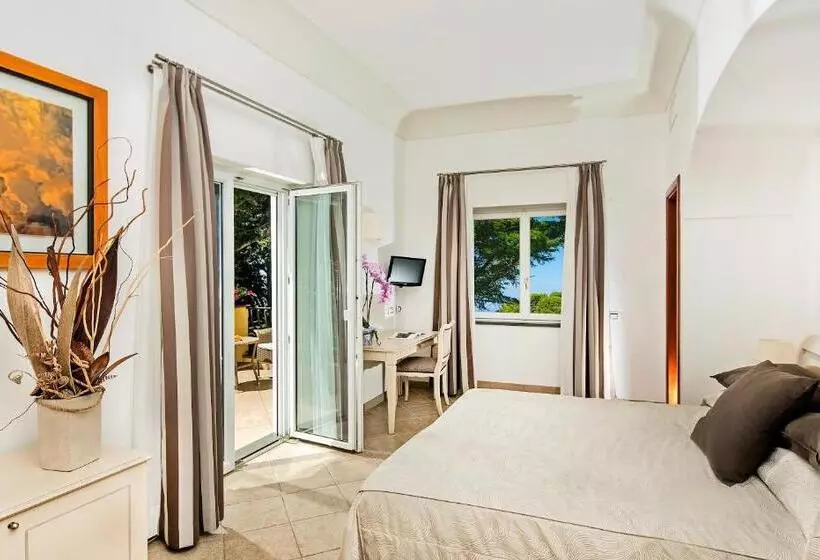 オーシャンビュースーペリアールーム, Villa Ceselle
