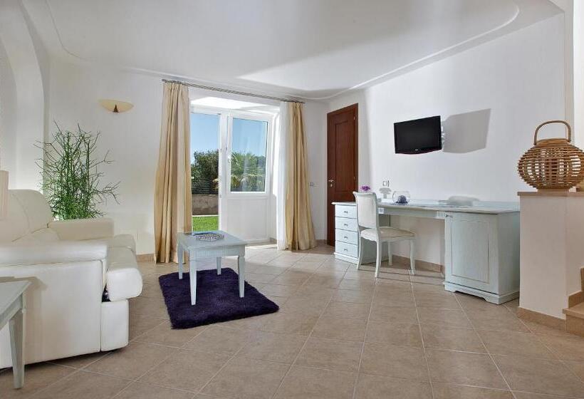 آپارتمان 1 خوابه با چشمانداز جانبی دریا, Villa Ceselle