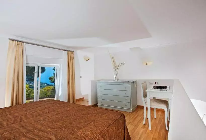 サイドシービュージュニアスイート, Villa Ceselle
