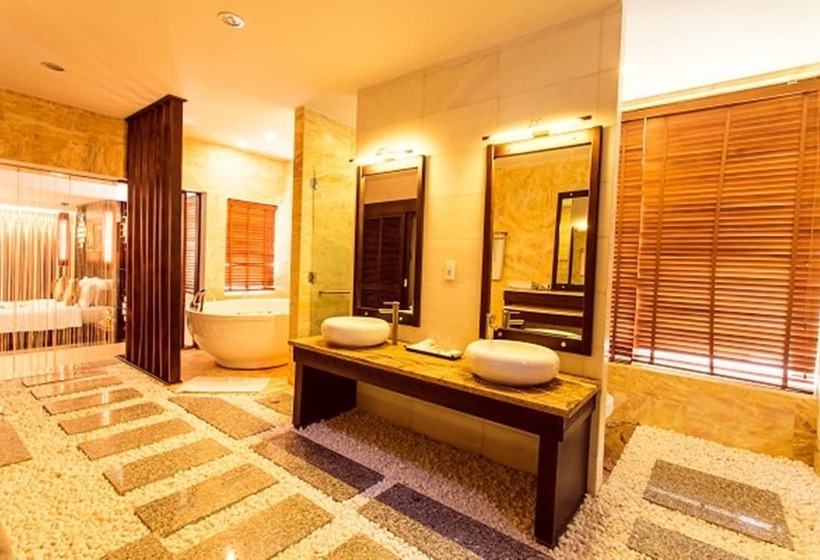 سوییت, Villa Del Sol Beach Resort & Spa