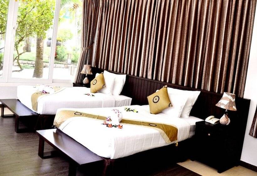 اتاق لوکس با چشمانداز باغ, Villa Del Sol Beach Resort & Spa