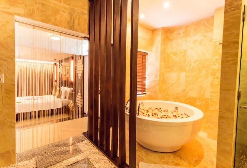 اتاق پریمیوم با چشمانداز باغ, Villa Del Sol Beach Resort & Spa