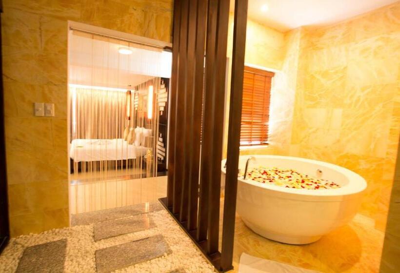 اتاق پریمیوم با چشم‌انداز باغ, Villa Del Sol Beach Resort & Spa