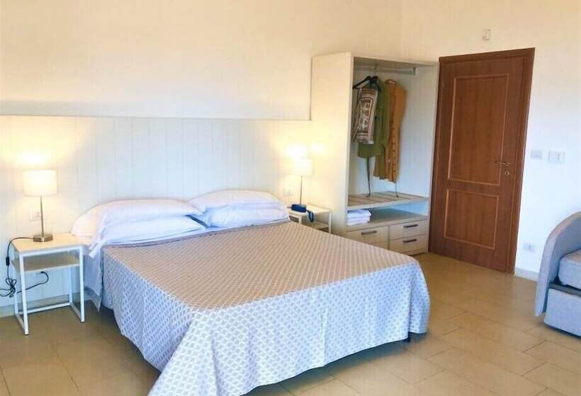 Трехместный Номер Deluxe Вид на Море, Villa Eleonora