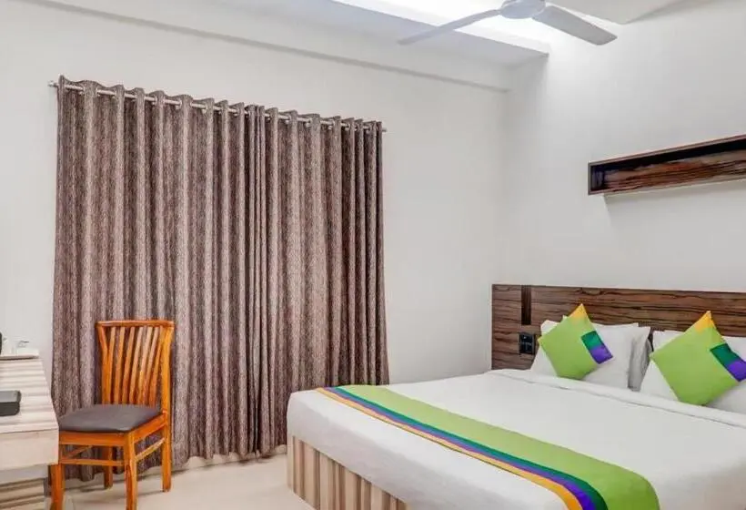 Deluxe-huone, Shivas Inn