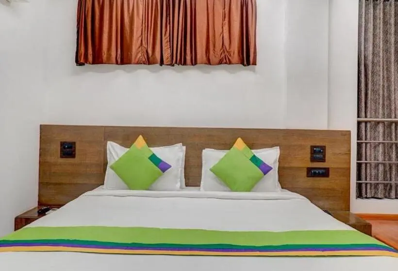 Deluxe-huone, Shivas Inn
