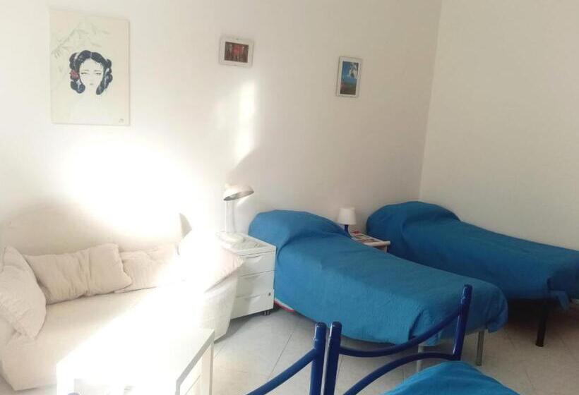 اتاق خانوادگی, Palazzo Diomede Carafa #3