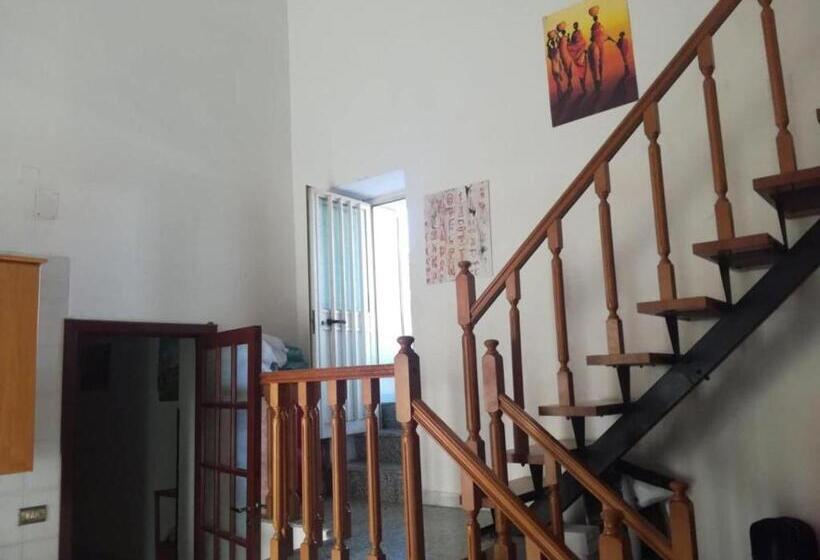 خانه 3 خوابه, Palazzo Diomede Carafa #3