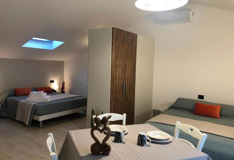 バルコニー付きスタンダードステューディオ, Casa Fiorita