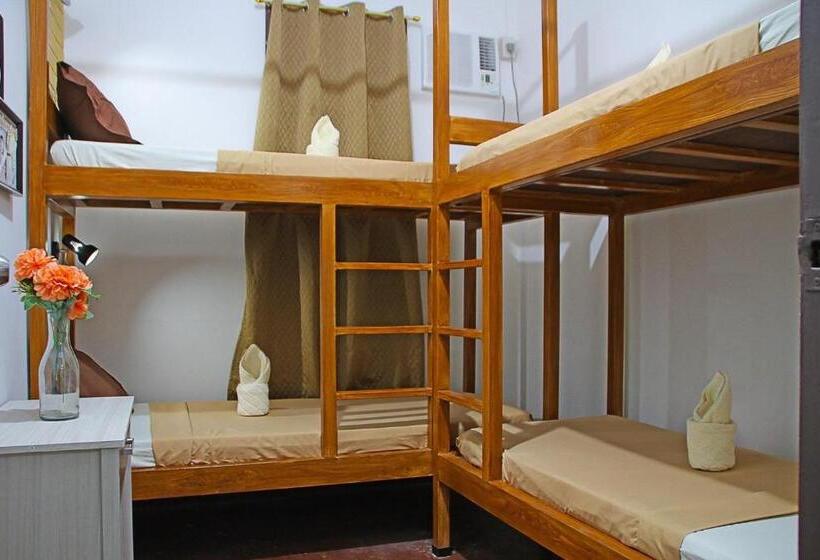 标准四人间共用浴室, Prim Travellers Inn