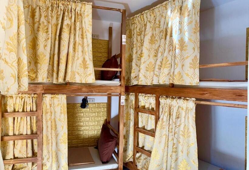 اتاق خانوادگی, Prim Travellers Inn